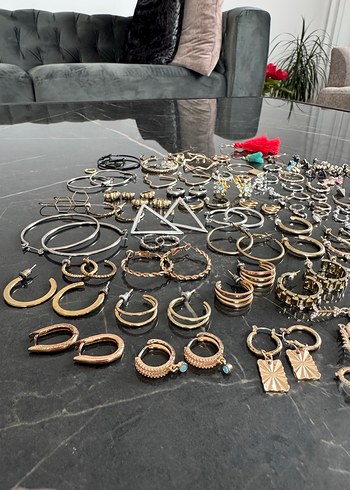 Bohem Tarz Mini Boncuklu Altın Küpeler - Görsel 13