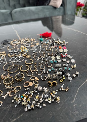 Bohem Tarz Mini Boncuklu Altın Küpeler - Görsel 11