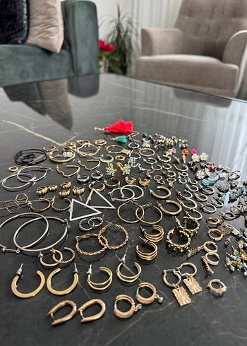 Bohem Tarz Mini Boncuklu Altın Küpeler - Görsel 4