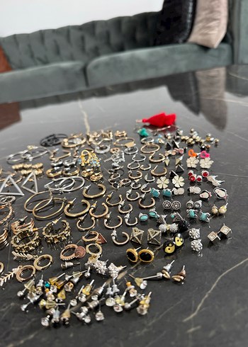 Bohem Tarz Mini Boncuklu Altın Küpeler - Görsel 7