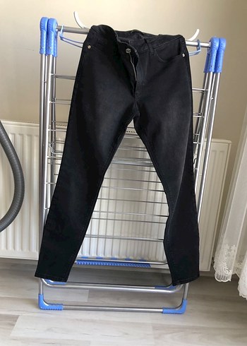 Siyah Kemerli Kadın Denim Pantolon - Görsel 3