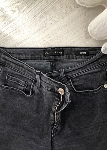 Siyah Kadın Dar Kesim Kot Pantolon - Görsel 5