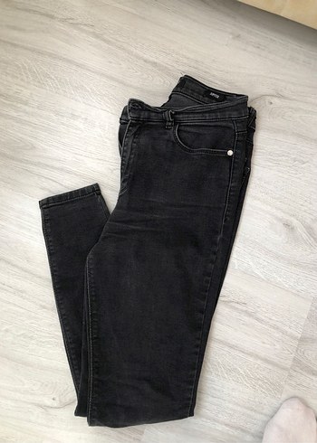 Siyah Kadın Dar Kesim Kot Pantolon - Görsel 3