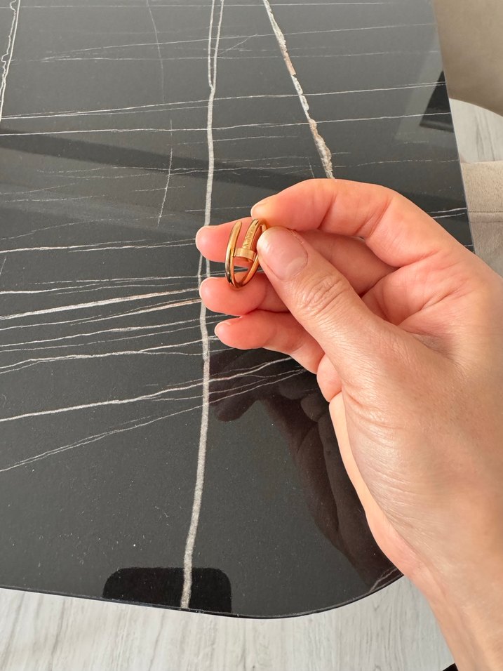 Düğme Detaylı Parlak Altın Kadın Yüzük - Görsel 4