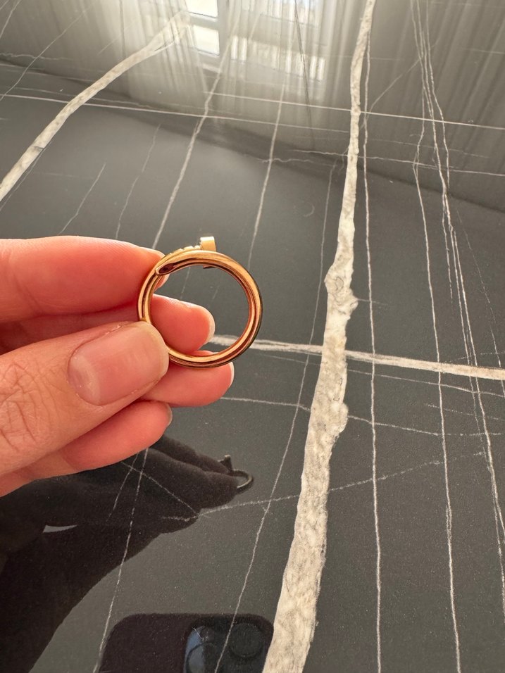 Düğme Detaylı Parlak Altın Kadın Yüzük - Görsel 3