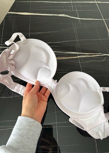 Minimalist Siyah ve Beyaz Sütyen Seti - Görsel 11