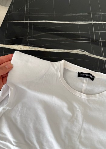 Kadın Beyaz Kolsuz vatkalı Basic Tişört - Görsel 2