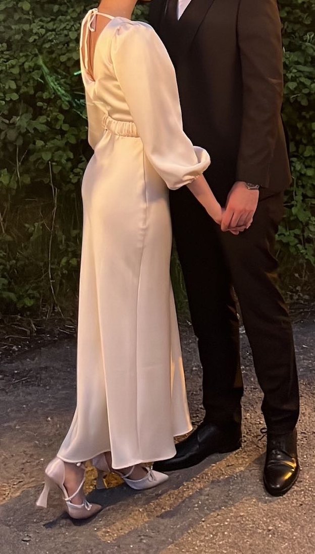 Beyaz Midi Uzun Kollu Klasik Düğün Elbisesi - Görsel 3