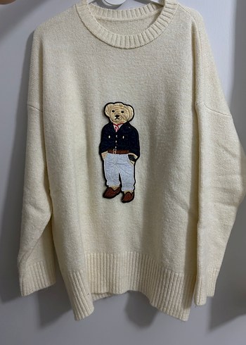 Nakışlı Ayıcık Detaylı Beyaz Triko Kazak - Görsel 2