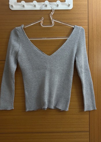 V Yaka Gri İnce Triko Kadın Kazak - Görsel 2