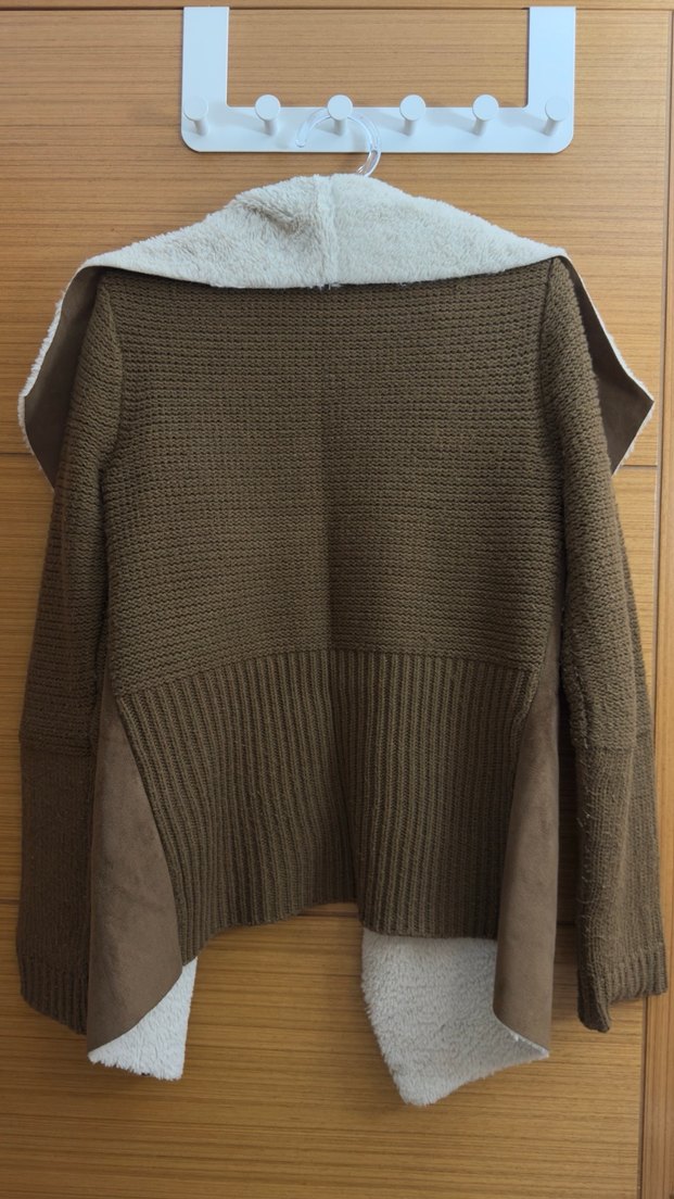 Kahverengi Kürklü Kadın Hırka - Görsel 2