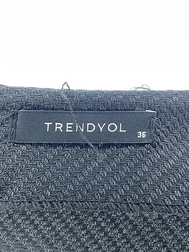 36 Beden siyah Renk Trendyol & Milla Mini Etek %70 İndirimli.