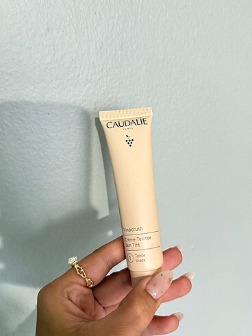 Caudalie ? Caudalie Vinocrush Skin Tint ? RENK 1 numara açık renk ve buğd