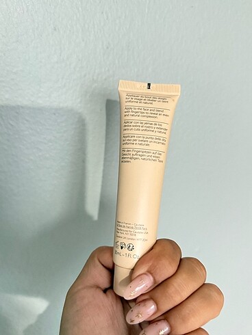  Beden Renk ? Caudalie Vinocrush Skin Tint ? RENK 1 numara açık renk ve buğd