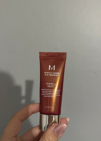 MISSHA No.22 Parlak Bej BB Krem