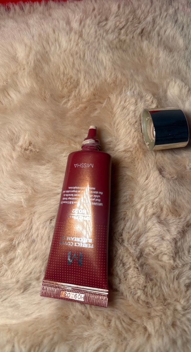 Missha Parlak Kırmızı BB Krem - Görsel 3