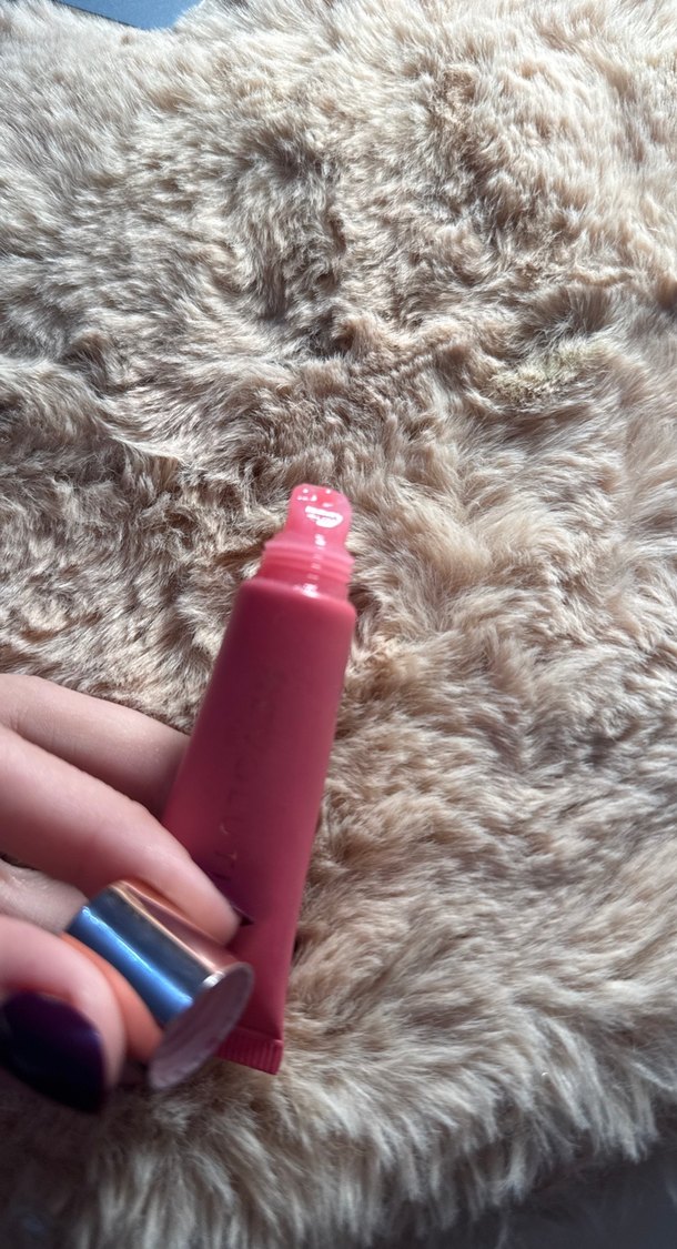 REVOLUTION LIPBALM STRAWBERRY - Görsel 4