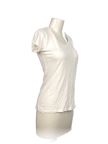 Mudo Mudo T-shirt %70 İndirimli.