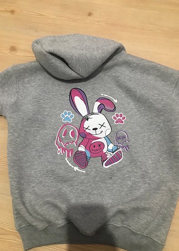 Kapüşonlu Gri Sweatshirt