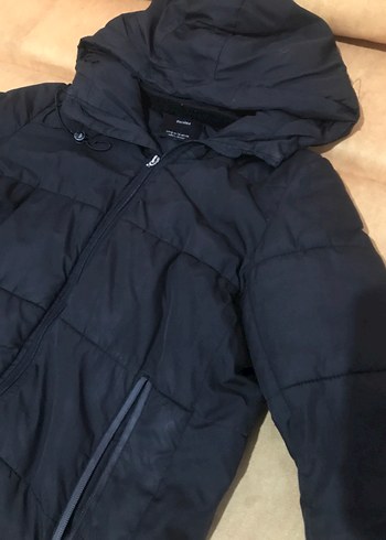Bershka Siyah Kapüşonlu Kadın Kış Montu