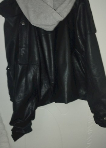 Kapüşonlu Siyah Deri Ceket - Görsel 8