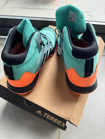 37,5 Beden turkuaz Renk Adidas outdor suya dayanıklı Terrex spor ayakkabı