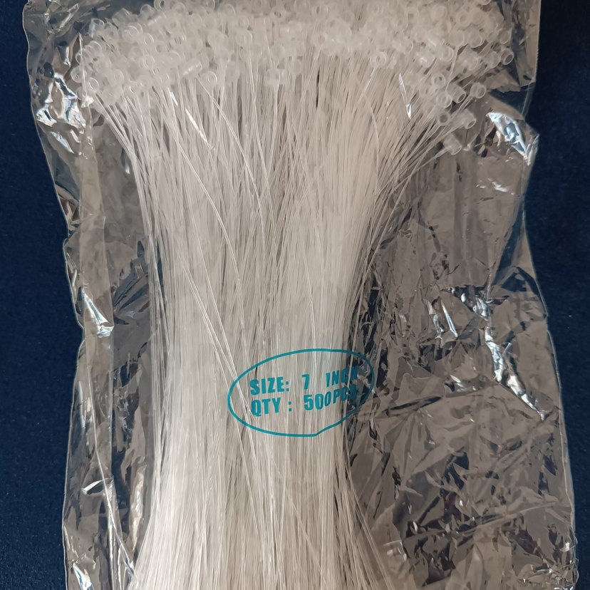 Minimalist kilitli etiket plastiği - Görsel 4