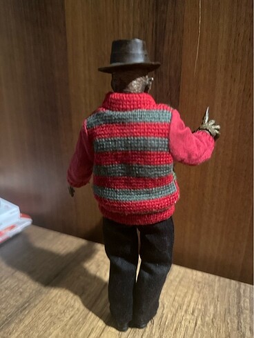 Beden Freddy Krueger Figür