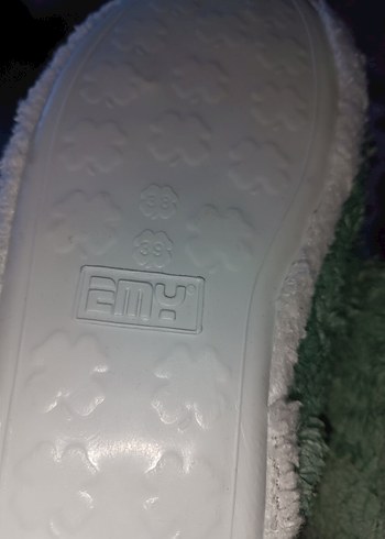 Kadın Beyaz Yeşil Peluş Ev Terliği - Görsel 3