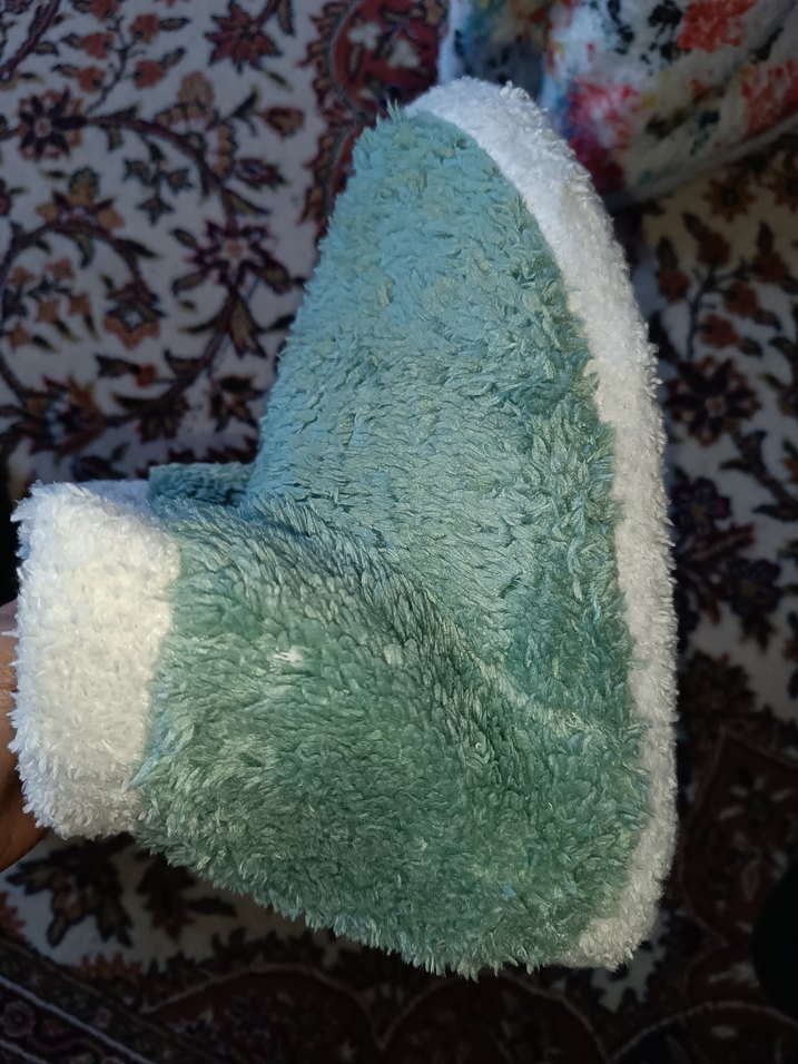 Kadın Beyaz Yeşil Peluş Ev Terliği - Görsel 2