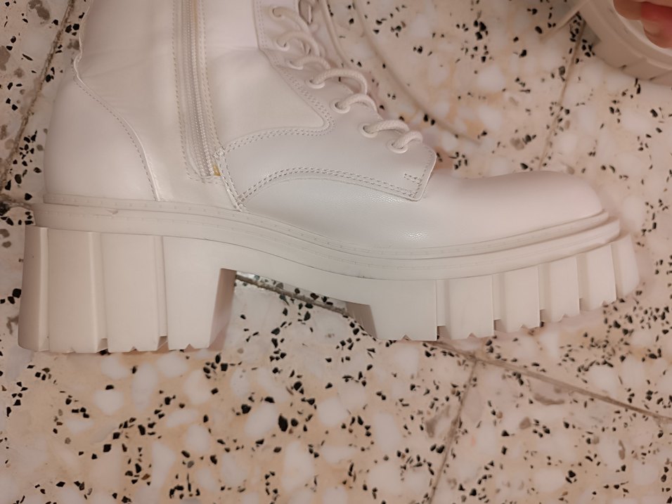 Krem Deri Bağcıklı Platform Topuklu Kadın Bot - Görsel 4