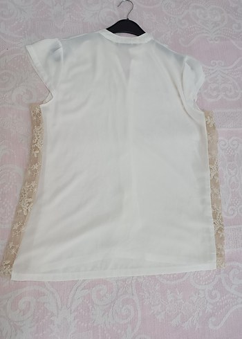 Dantel Detaylı Beyaz V Yaka Kadın Bluz - Görsel 5