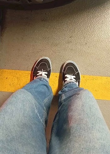 Vans Siyah Yüksek Kesim Kadın Spor Ayakkabı - Görsel 3