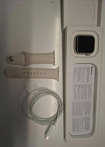 Apple Watch SE 40mm Bej Akıllı Saat ve Aksesuarları