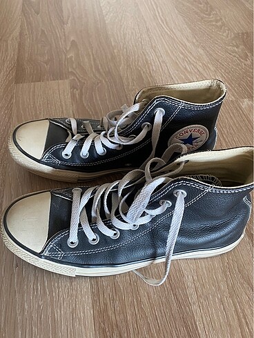 Deri Converse