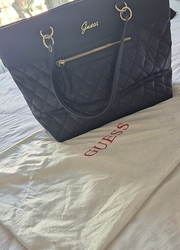 Guess kol çantası