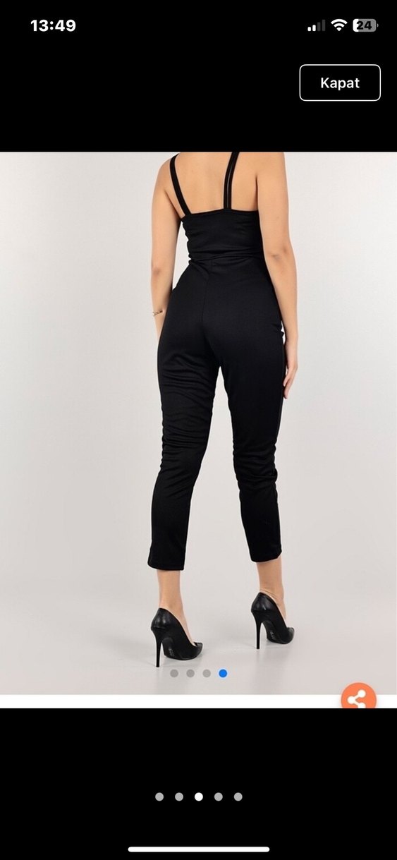 Siyah V Yakalı Kadın Tulum - Görsel 3