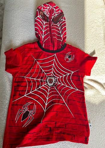 Kırmızı spiderman Desenli Kapüşonlu Erkek Tişört
