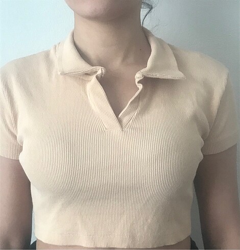 Sırt detaylı crop