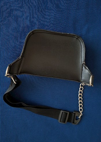 Siyah Deri Kemerli Zincirli Kadın Çapraz Çanta - Görsel 2