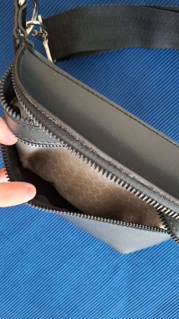 Siyah Deri Kemerli Zincirli Kadın Çapraz Çanta - Görsel 4