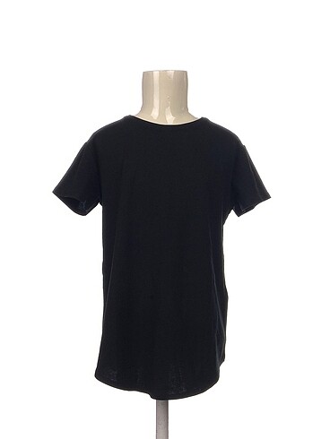 Zara T-shirt %70 İndirimli.