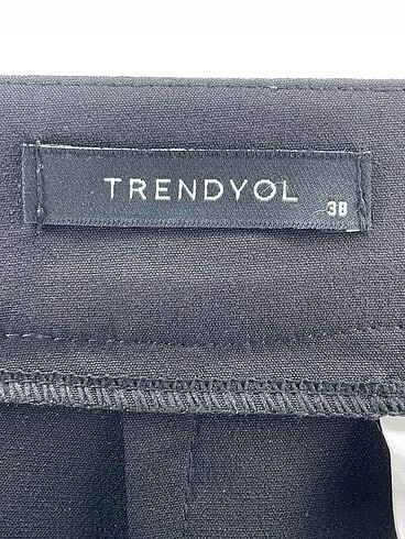 38 Beden siyah Renk Trendyol & Milla Mini Etek %70 İndirimli.