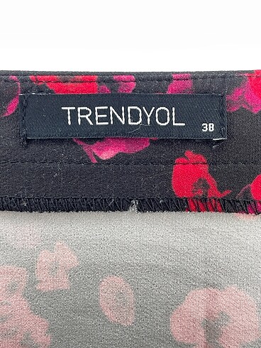 38 Beden çeşitli Renk Trendyol & Milla Midi Etek %70 İndirimli.