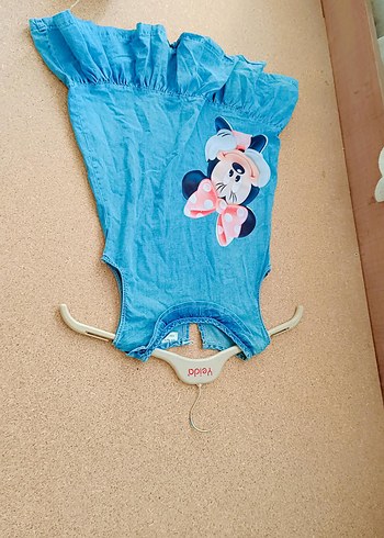 Kız Bebek Fırfırlı V Yaka Baskılı Kısa Kollu elbise