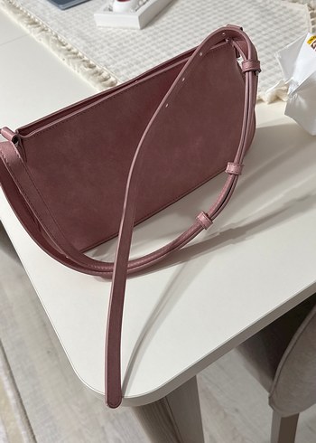 Zara Pembe Süet Tokalı Kadın Çanta