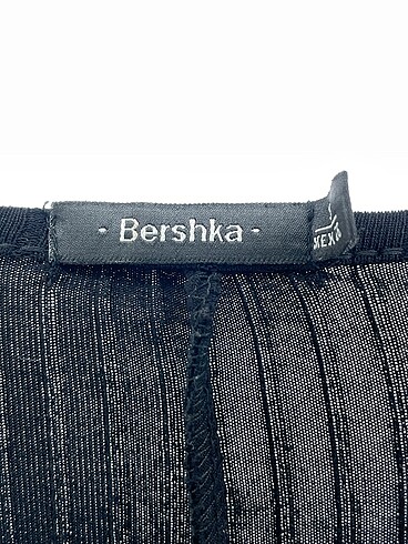 s Beden siyah Renk Bershka Kısa Elbise %70 İndirimli.