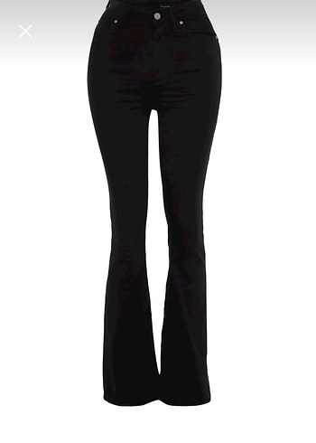 Trendyol & Milla Solmayan siyah yüksek bel flare jeans