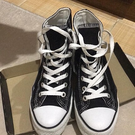 37 Beden siyah Renk Converse