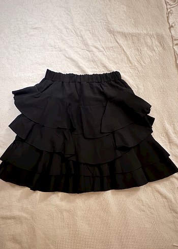 Siyah Katlı Mini Etek